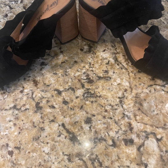 Free People Black Ruffled Velvet Sandal - Picture 4 of 9